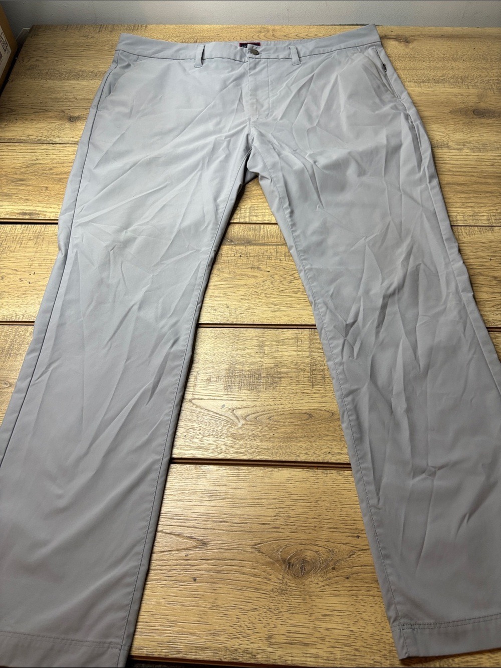 Men’s UNTUCKit Chancellor Performance Light Gray Pants Size 40x32